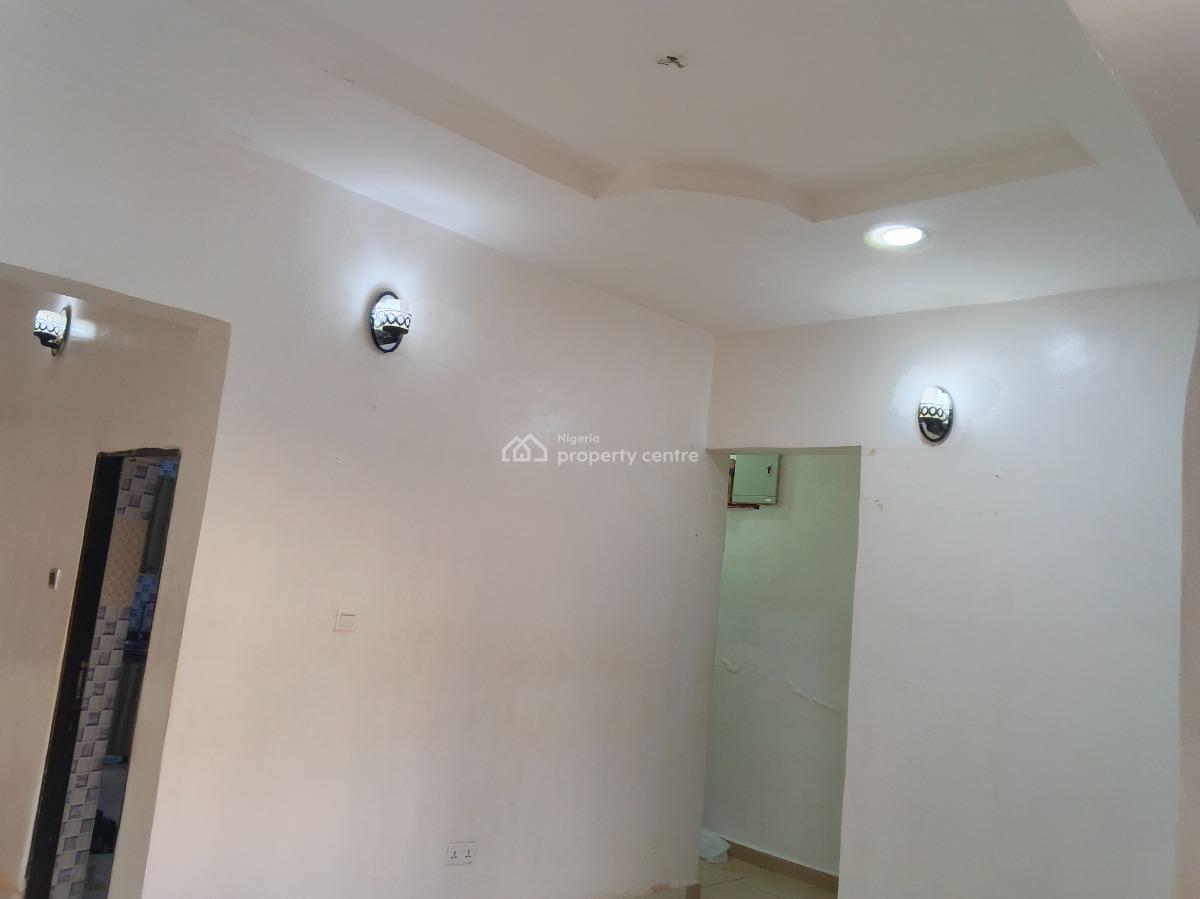 Sharp 2 Bedrooms, Tarred Road, News Engineering, Dawaki, Gwarinpa, Abuja, Flat / Apartment for Rent