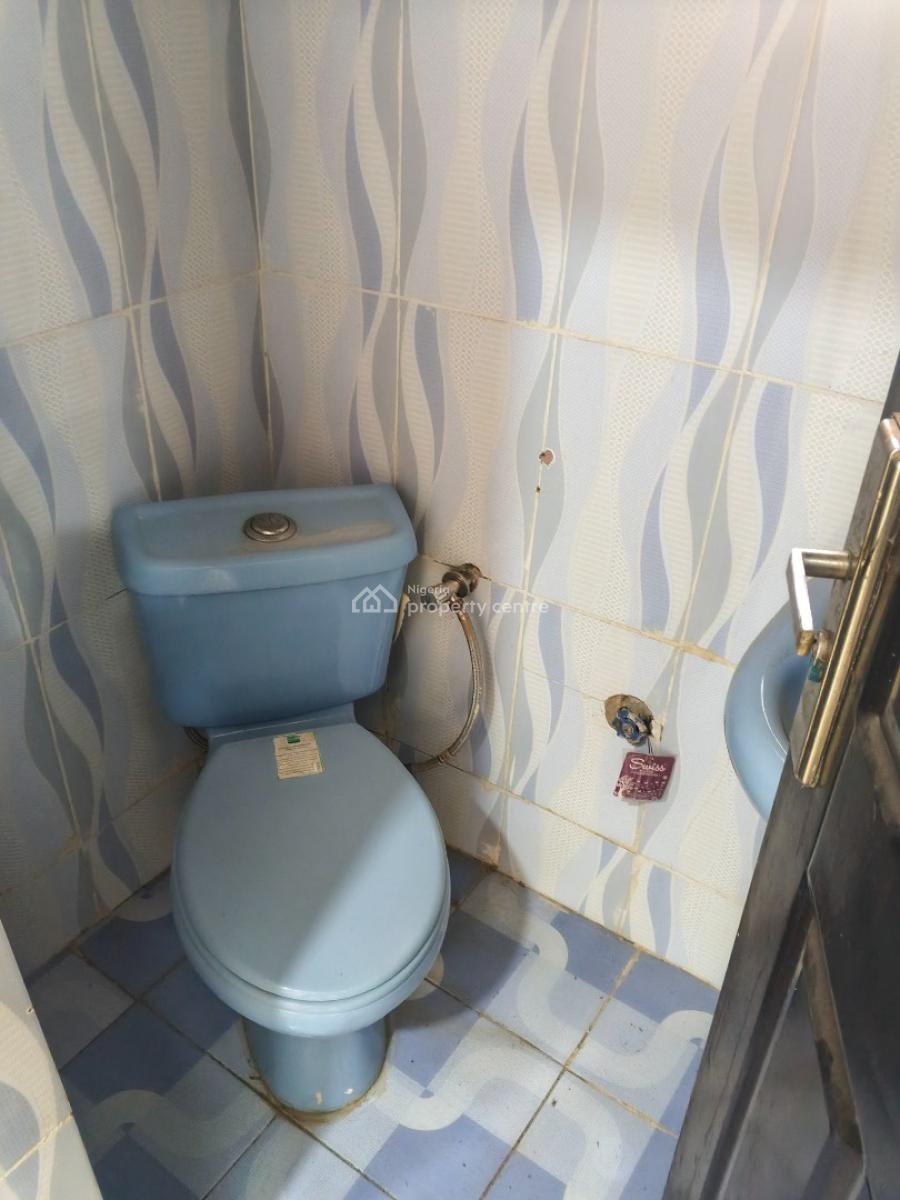 Sharp 2 Bedrooms, Tarred Road, News Engineering, Dawaki, Gwarinpa, Abuja, Flat / Apartment for Rent