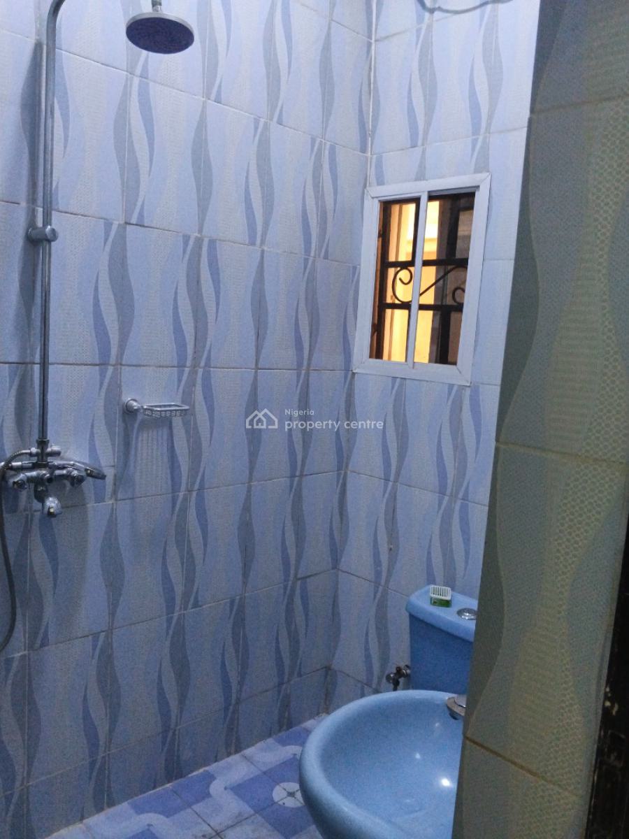 Sharp 2 Bedrooms, Tarred Road, News Engineering, Dawaki, Gwarinpa, Abuja, Flat / Apartment for Rent