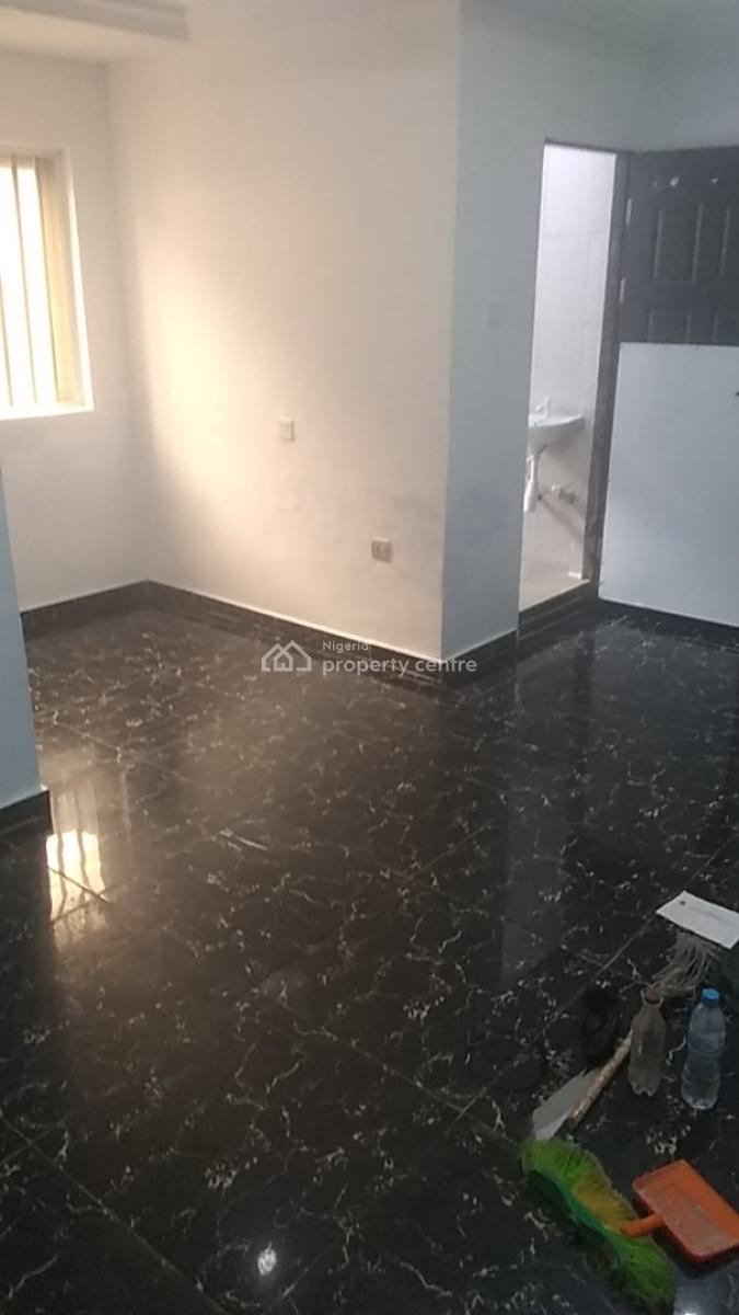 Luxury Spot on Serviced Room Self Contain for 4 Months, Yaba, Lagos, Self Contain (single Rooms) Short Let