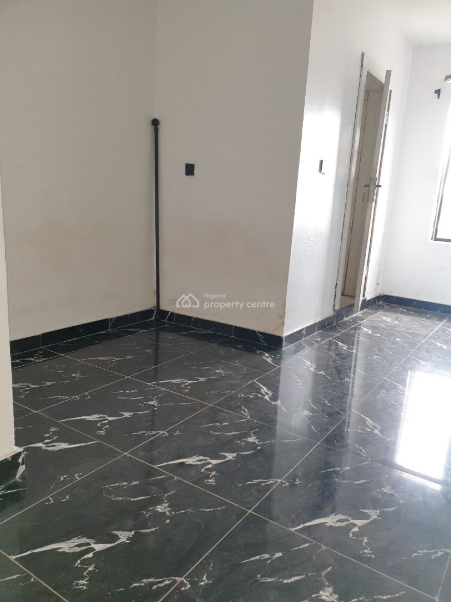 Spacious 2 Bedroom Flat, Osapa London, Osapa, Lekki, Lagos, Flat / Apartment for Rent