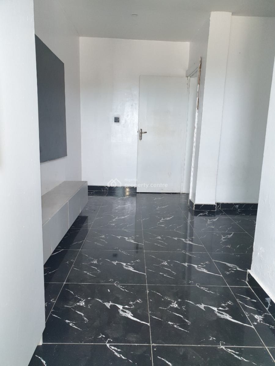 Spacious 2 Bedroom Flat, Osapa London, Osapa, Lekki, Lagos, Flat / Apartment for Rent