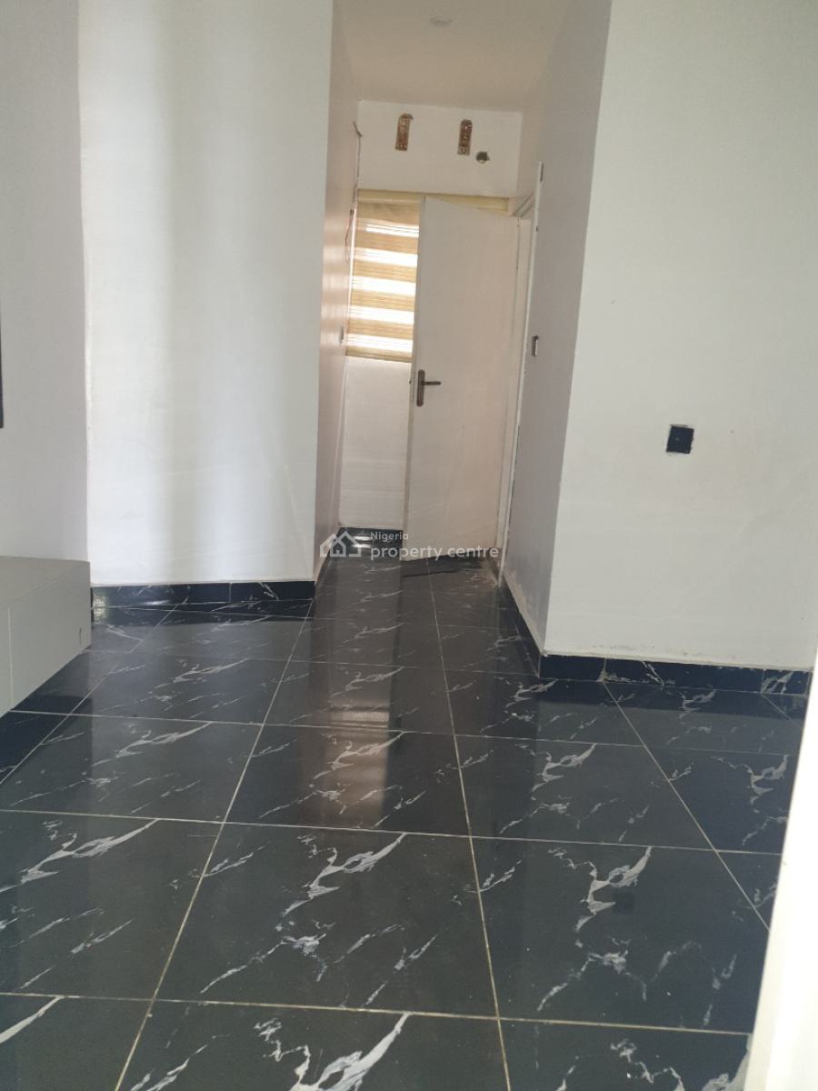 Spacious 2 Bedroom Flat, Osapa London, Osapa, Lekki, Lagos, Flat / Apartment for Rent