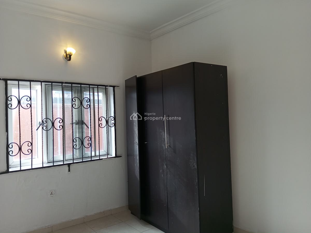 a Nice 3 Bedroom Flat, Off Lbs, Olokonla, Ajah, Lagos, Flat / Apartment for Rent
