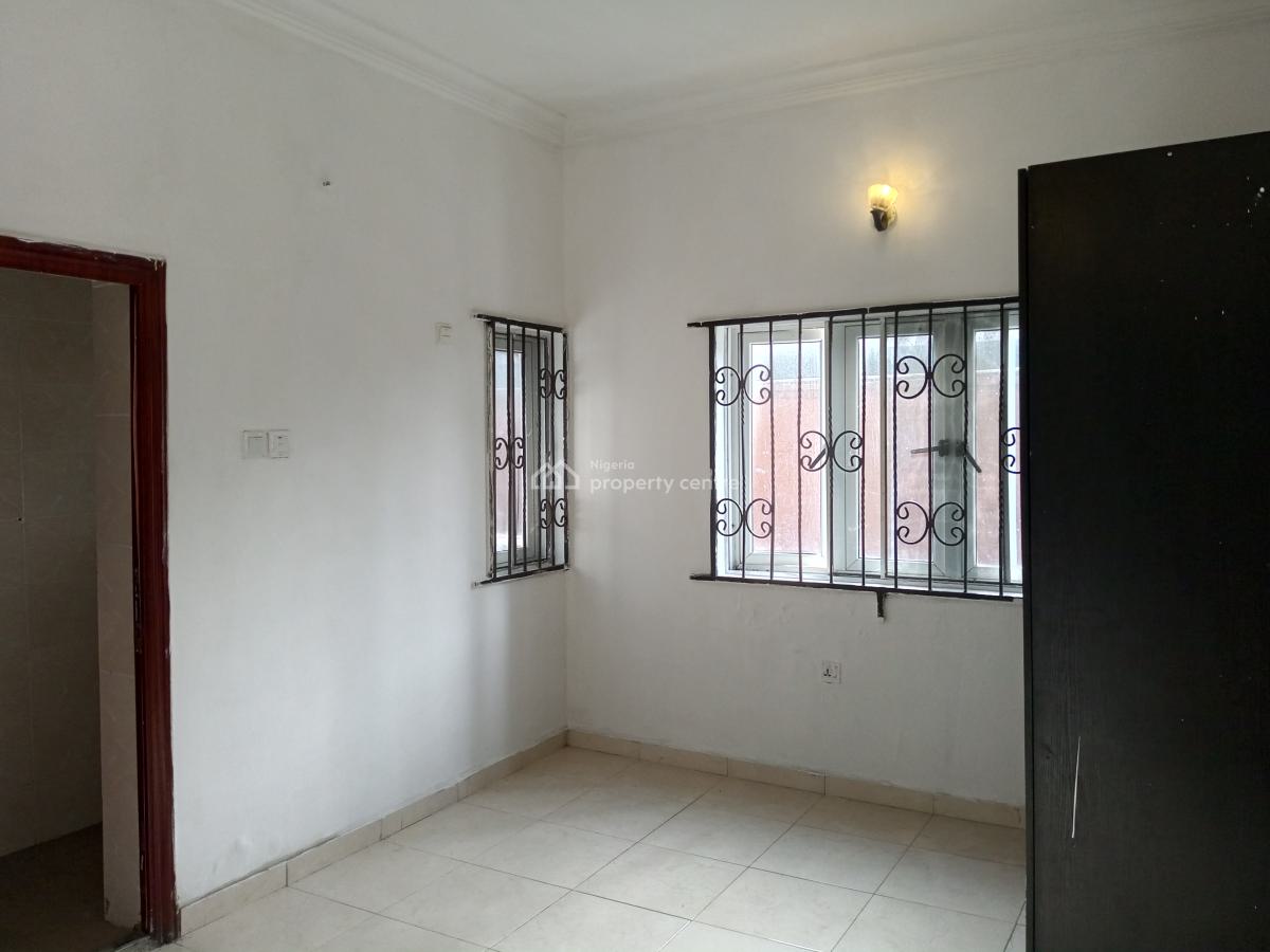 a Nice 3 Bedroom Flat, Off Lbs, Olokonla, Ajah, Lagos, Flat / Apartment for Rent