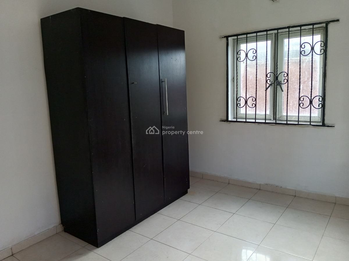a Nice 3 Bedroom Flat, Off Lbs, Olokonla, Ajah, Lagos, Flat / Apartment for Rent