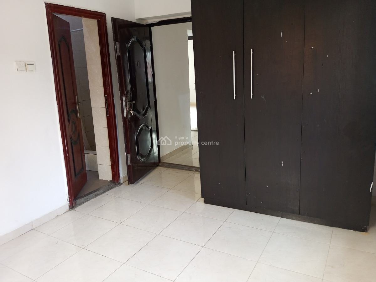 a Nice 3 Bedroom Flat, Off Lbs, Olokonla, Ajah, Lagos, Flat / Apartment for Rent