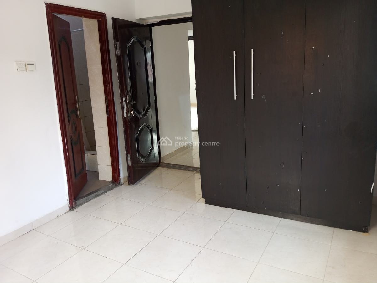 a Nice 3 Bedroom Flat, Off Lbs, Olokonla, Ajah, Lagos, Flat / Apartment for Rent