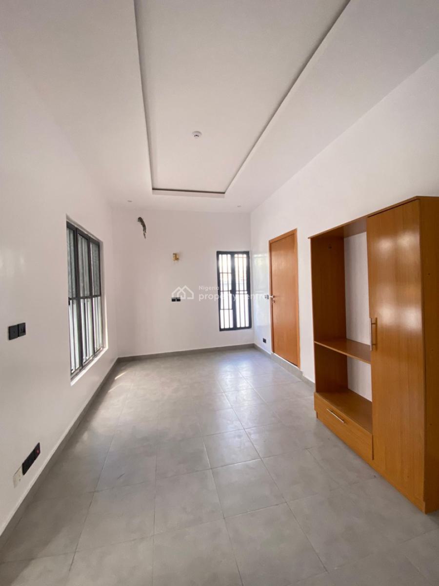 4 Bedroom Fully Detached Duplex with Pool and Bq, Lakeview Estate, Lekki, Lagos, Detached Duplex for Sale