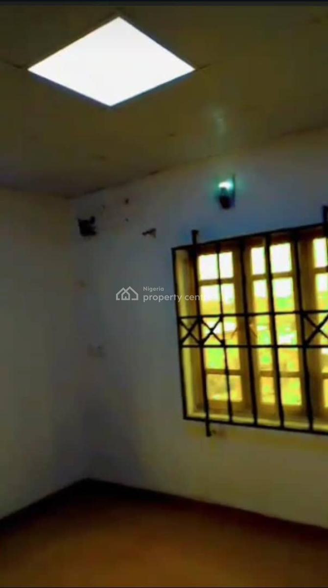 Lovely 3 Bedroom Flat, Off Cole Street, Lawanson, Surulere, Lagos, Flat / Apartment for Rent