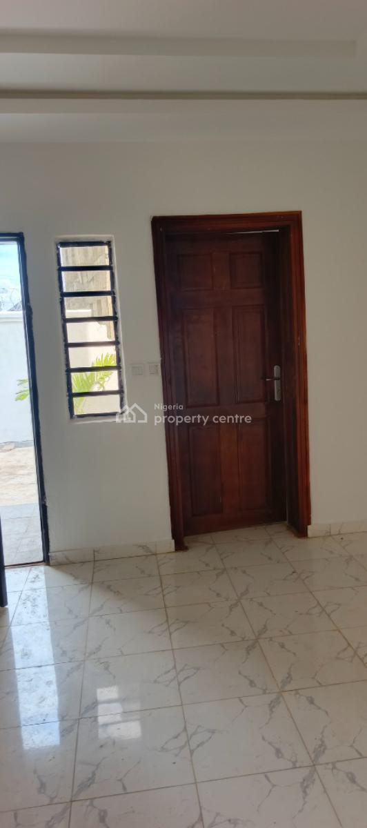 2 Bedroom Duplex, Sunshine Estate, Magboro, Ogun, Flat / Apartment for Rent