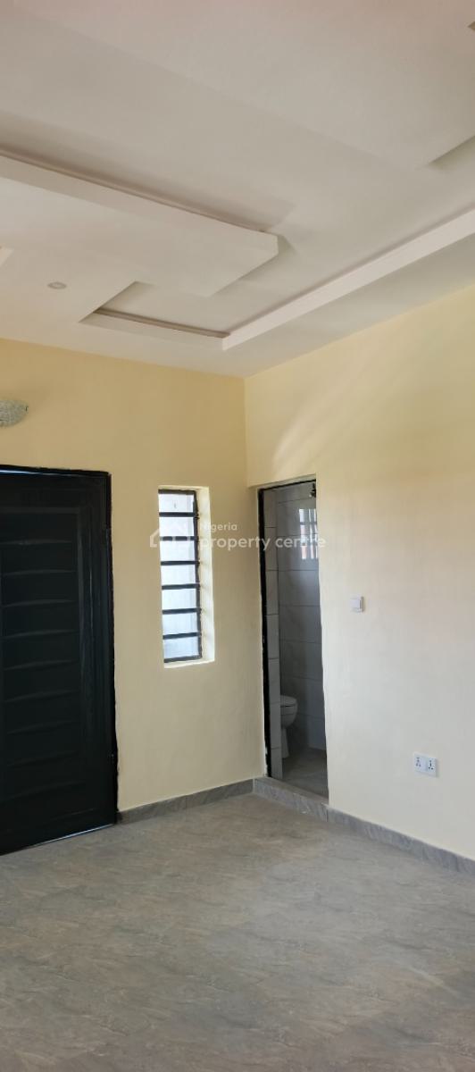 2 Bedroom Duplex, Sunshine Estate, Magboro, Ogun, Flat / Apartment for Rent
