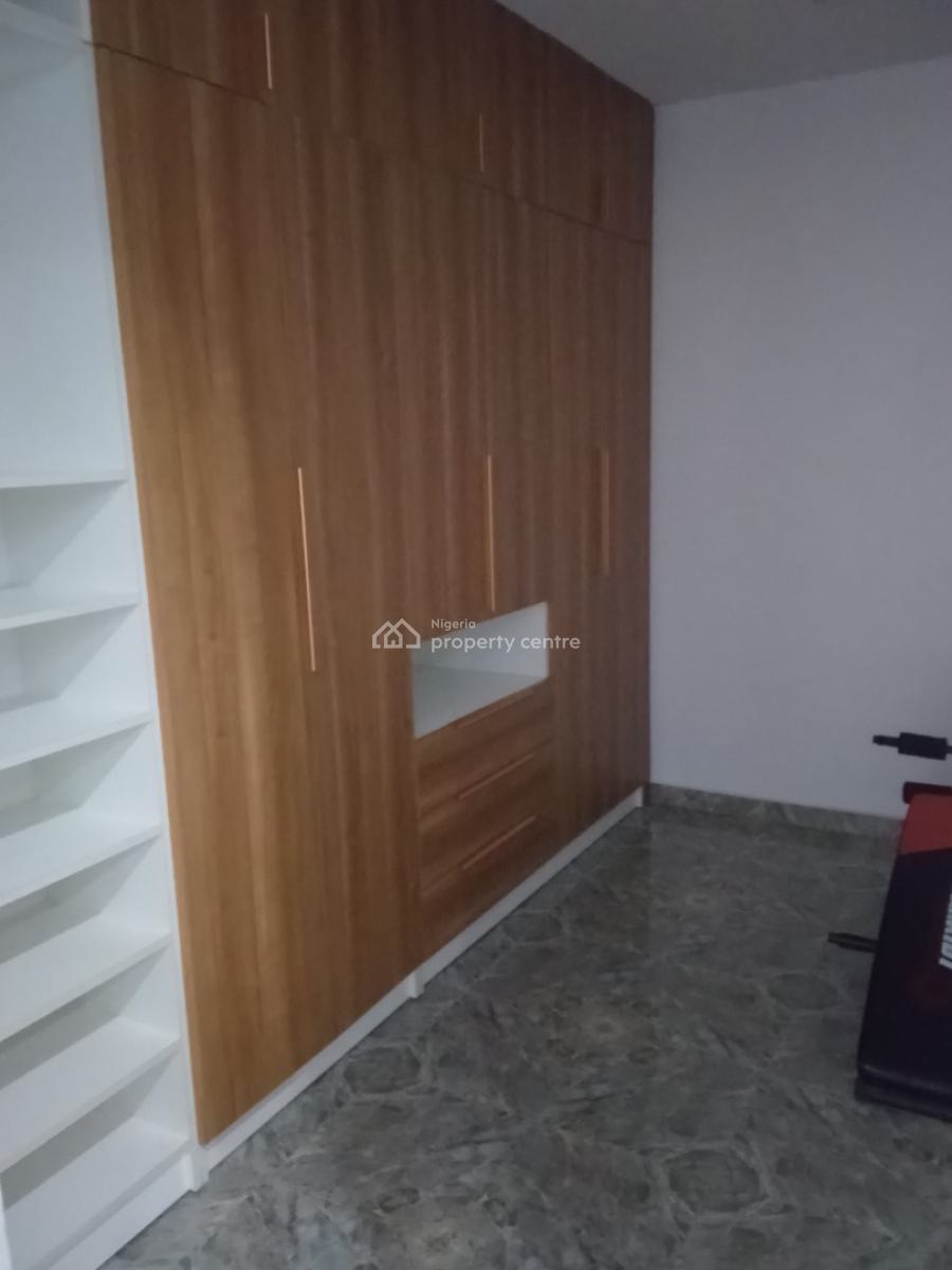 Two Bedroom Flat, Brains and Hammer Estate, Jakande, Lekki, Lagos, Flat / Apartment for Rent