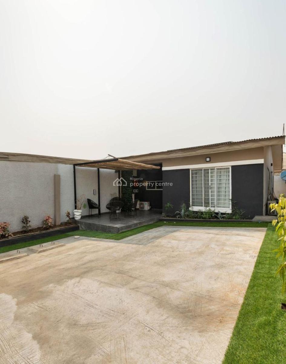 Brand New 2 Bedroom Self Compound with Ps5, Omole Phase 2, Ikeja, Lagos, House Short Let