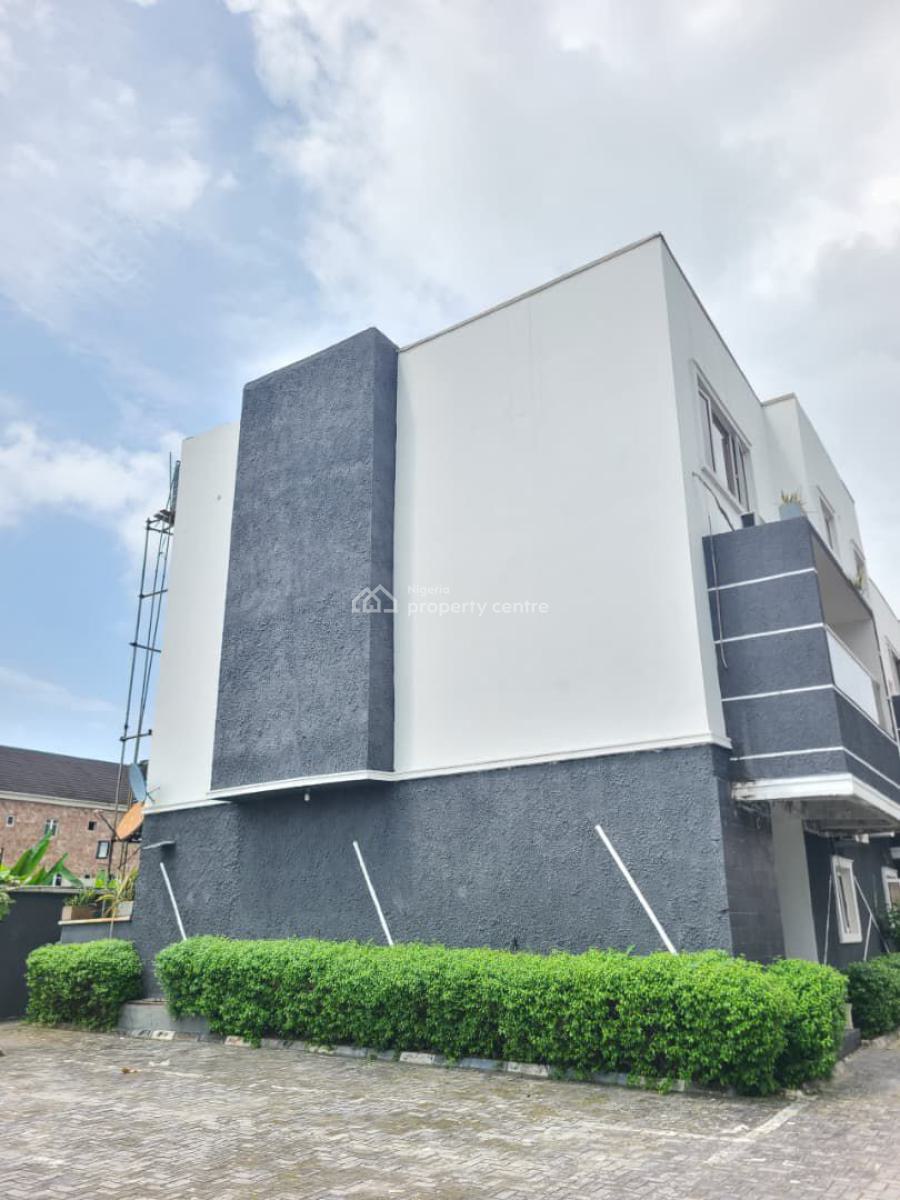 Bq, Mobile Road, Ilaje, Ajah, Lagos, Self Contain (single Rooms) for Rent