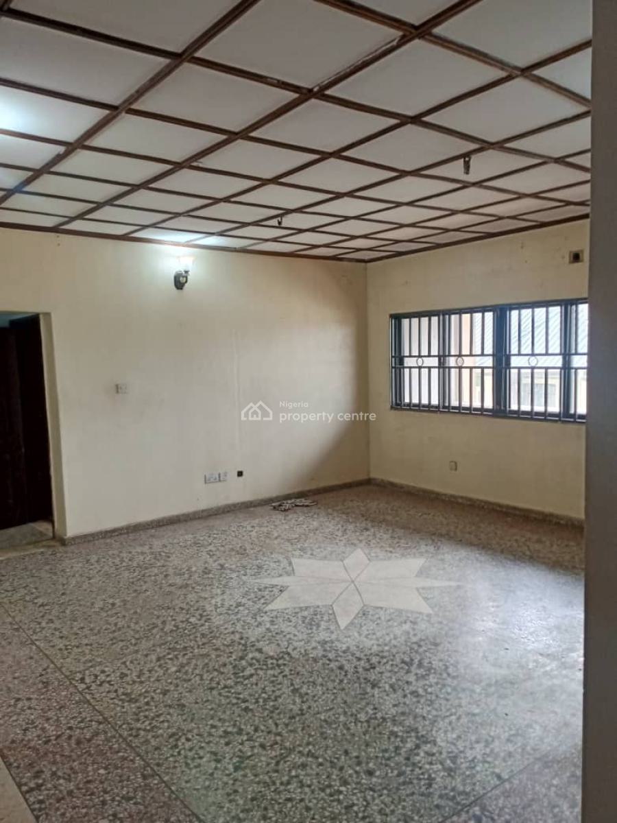 Very Spacious 3 Bedroom Flat Apartment, Upstairs, Progressive Estate, Ojodu, Lagos, Flat / Apartment for Rent