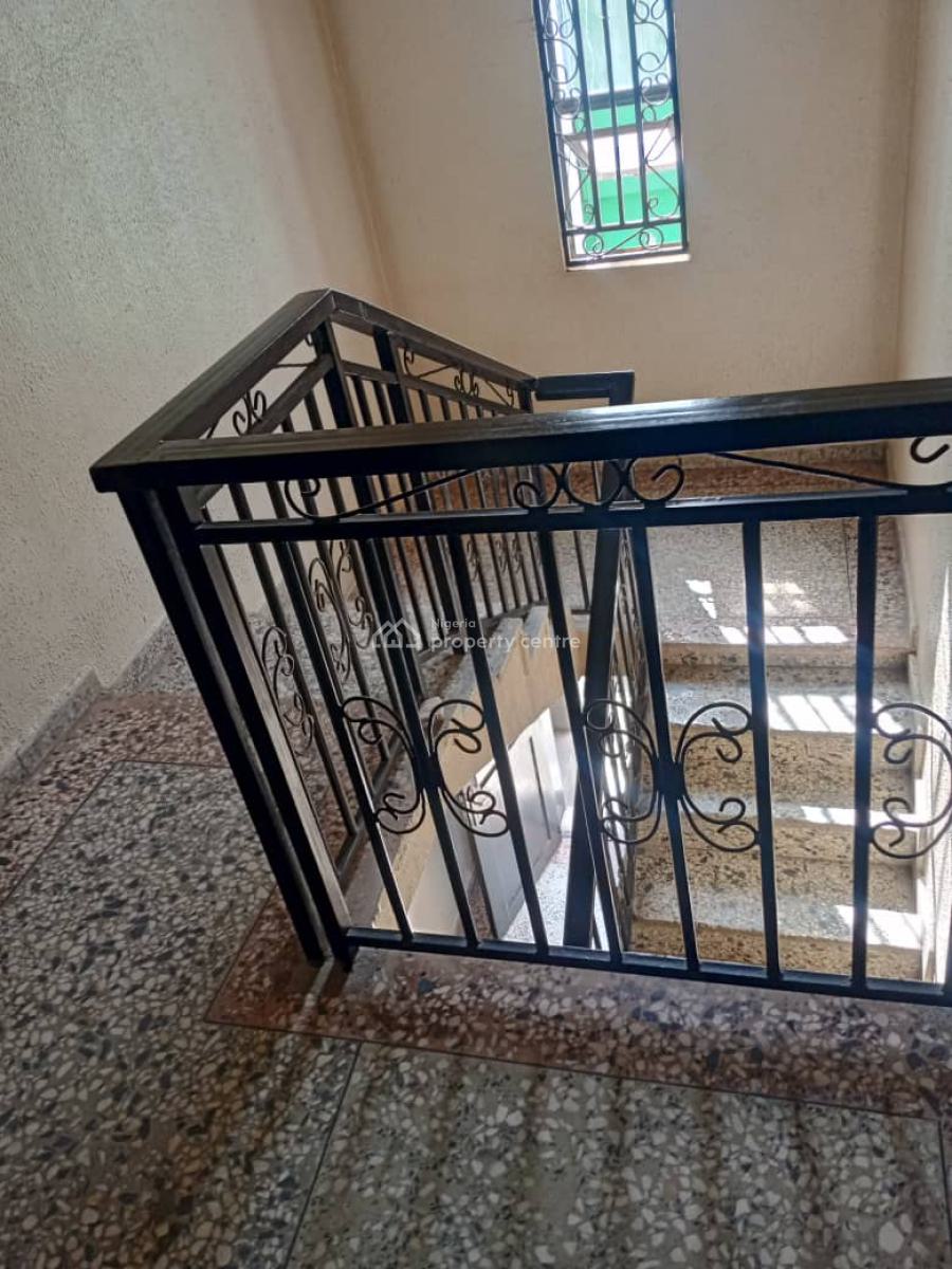 Very Spacious 3 Bedroom Flat Apartment, Upstairs, Progressive Estate, Ojodu, Lagos, Flat / Apartment for Rent