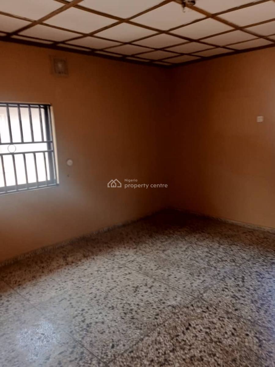 Very Spacious 3 Bedroom Flat Apartment, Upstairs, Progressive Estate, Ojodu, Lagos, Flat / Apartment for Rent