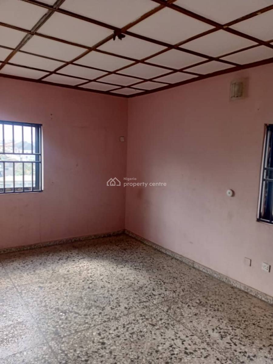 Very Spacious 3 Bedroom Flat Apartment, Upstairs, Progressive Estate, Ojodu, Lagos, Flat / Apartment for Rent
