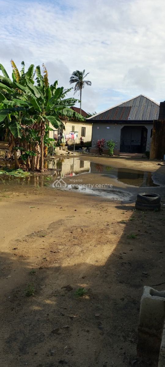 2 -bedroom Bungalow, Behind Nnpc Filling Station, Btw  Baba Adisa and Eleko Junction, Eleko, Ibeju Lekki, Lagos, Detached Bungalow for Sale