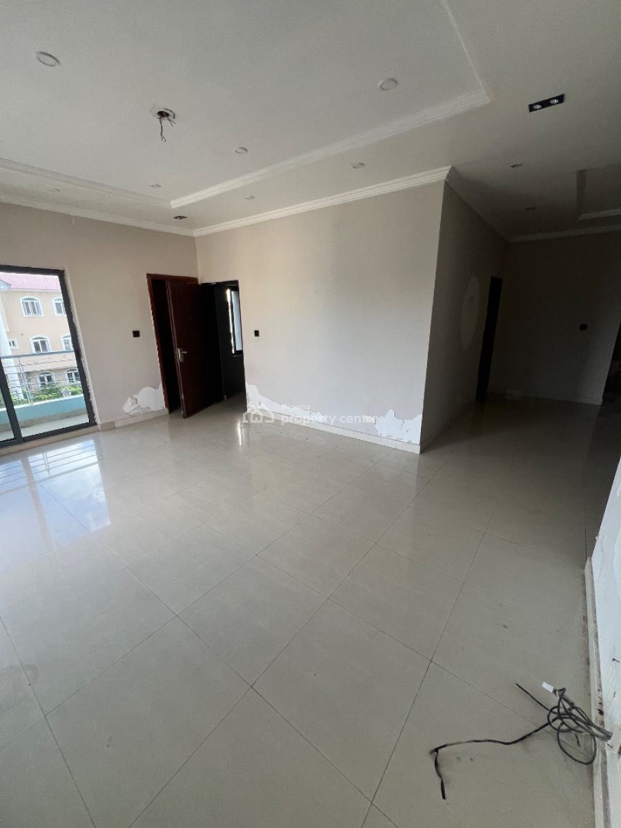 Classic and Spacious 3-bedroom Flat, Lekki Phase 1, Lekki, Lagos, Flat / Apartment for Rent