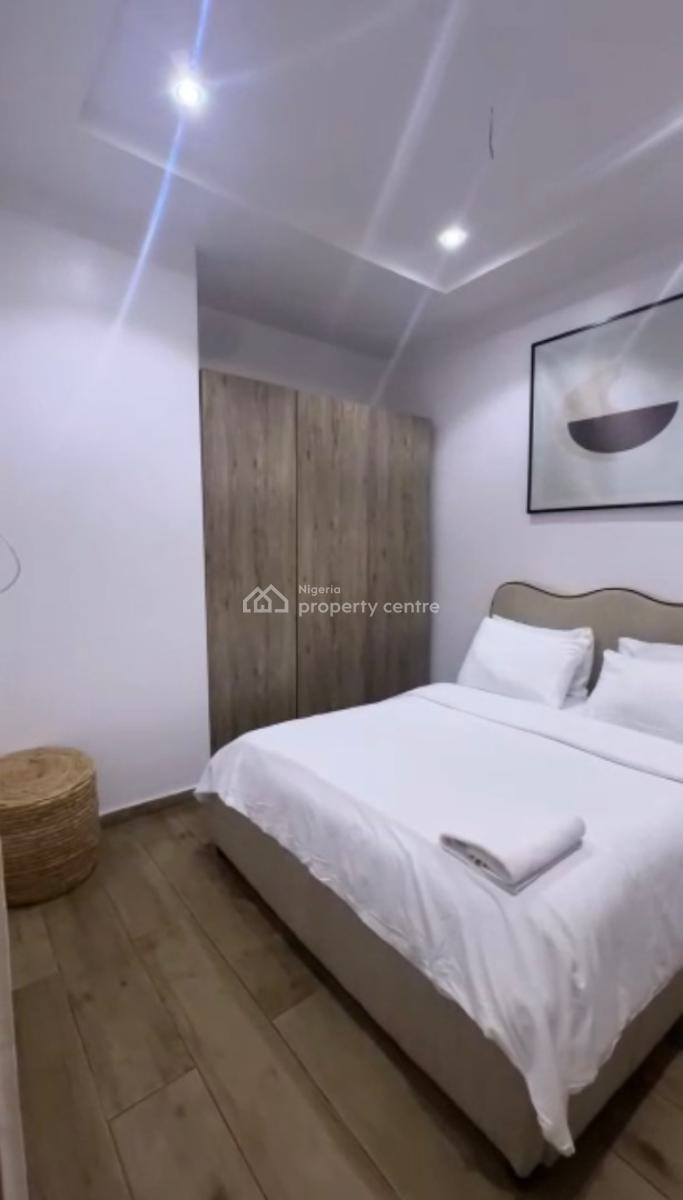 3 Units of Cozy One Bedroom Apartment with Swimming Pool and Gym, Adebisi Ogunniyi Crescent Off Oladimeji Alo Street, Lekki Phase 1, Lekki, Lagos, Flat / Apartment Short Let