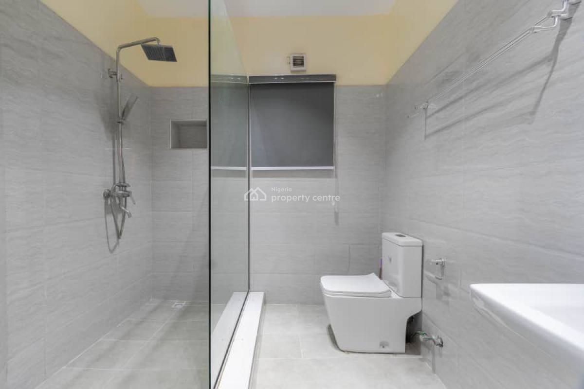 3 Units of Cozy One Bedroom Apartment with Swimming Pool and Gym, Adebisi Ogunniyi Crescent Off Oladimeji Alo Street, Lekki Phase 1, Lekki, Lagos, Flat / Apartment Short Let