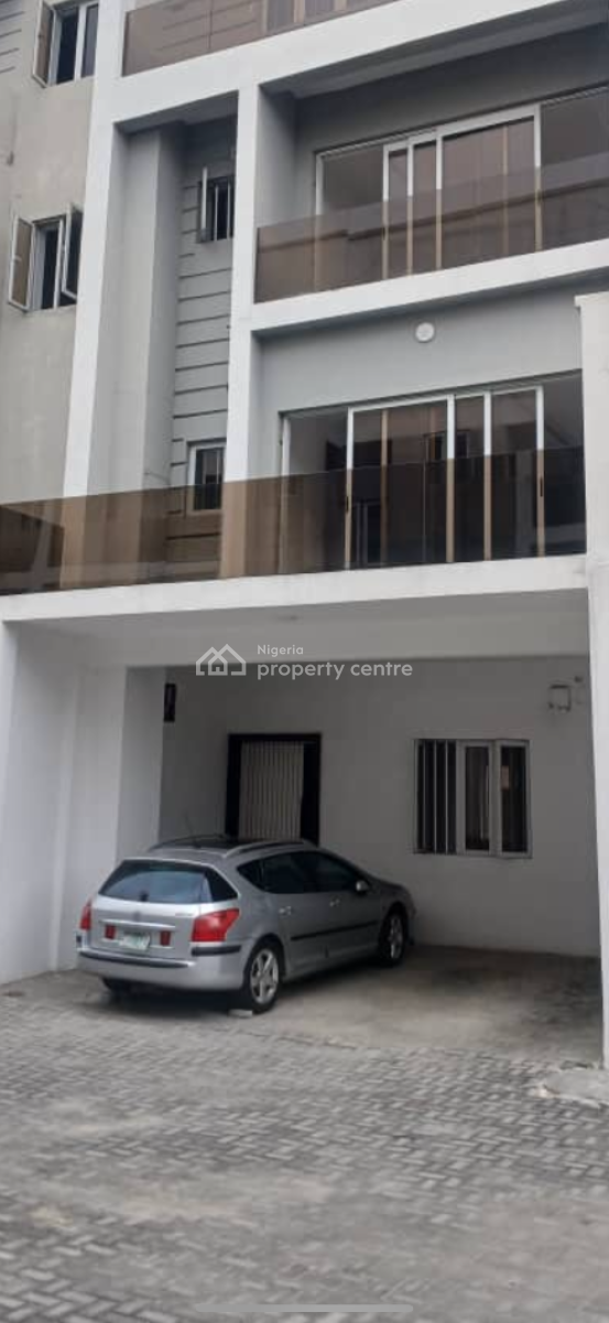 Serviced 4 Bedroom Terrace Duolex with Bq, Close to Evercare Hospital, Lekki Phase 1, Lekki, Lagos, Terraced Duplex for Rent