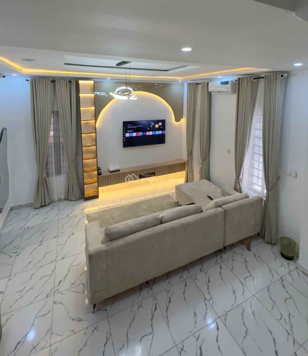 Weekly Apartment, Anike Street /ikota Villa, Ikota, Lekki, Lagos, Self Contain (single Rooms) Short Let