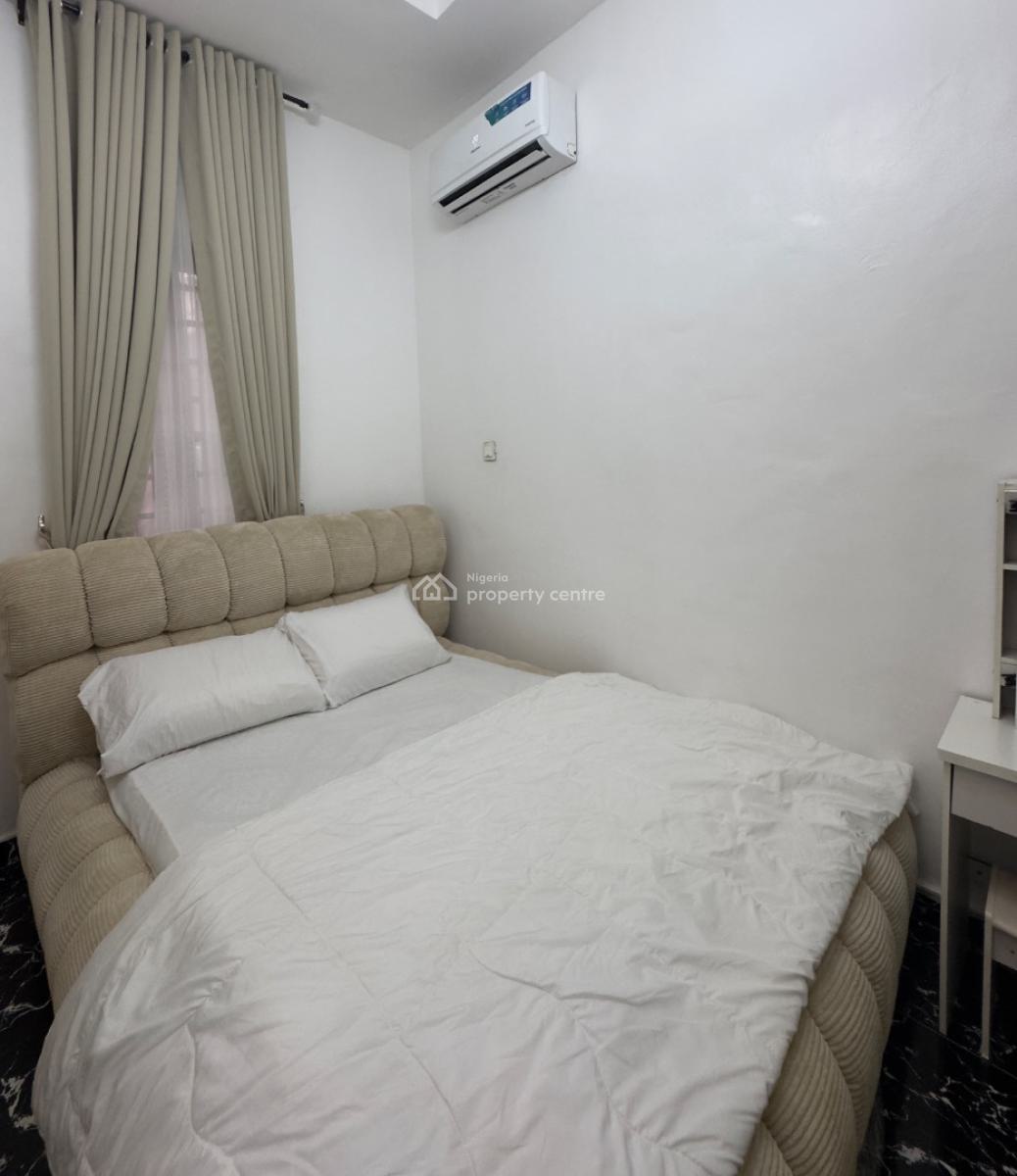 Weekly Apartment, Anike Street /ikota Villa, Ikota, Lekki, Lagos, Self Contain (single Rooms) Short Let