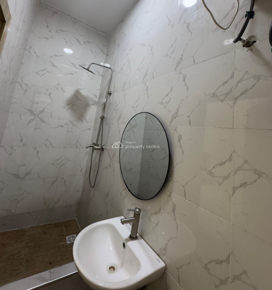 Weekly Apartment, Anike Street /ikota Villa, Ikota, Lekki, Lagos, Self Contain (single Rooms) Short Let