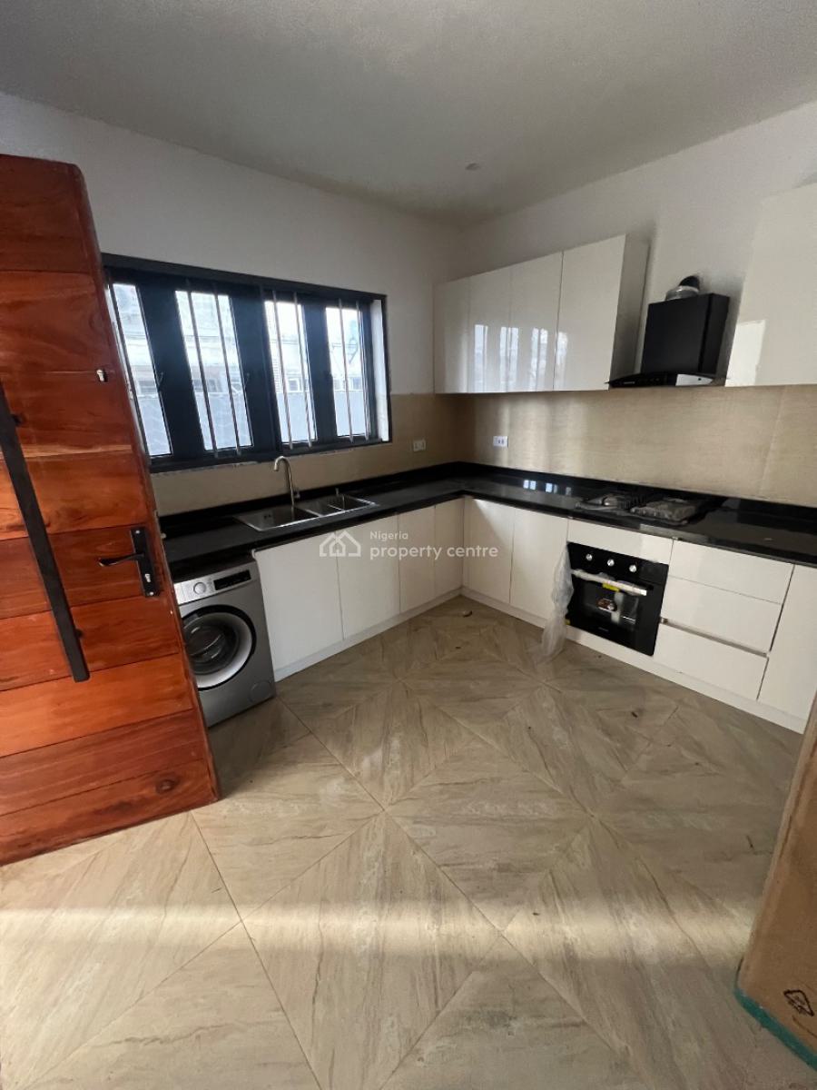 Newly Developed 4-bedroom Terrace Duplex with Bq, Lekki Phase 1, Lekki, Lagos, Terraced Duplex for Rent