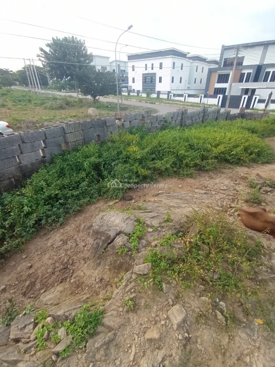 2200sqms Land, Close to Nnpc Filling Station, Guzape District, Abuja, Residential Land for Sale