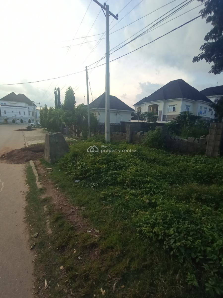 2015 Sqms Land, Nnpc Filling Station Axis, Guzape District, Abuja, Residential Land for Sale