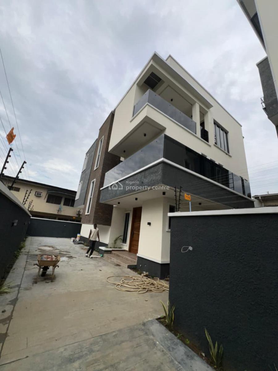 a Smart and Well Detailed Smart  5 Bedroom Fully Detached Massive Hous, Adeniyi Jones, Ikeja, Lagos, Detached Duplex for Sale