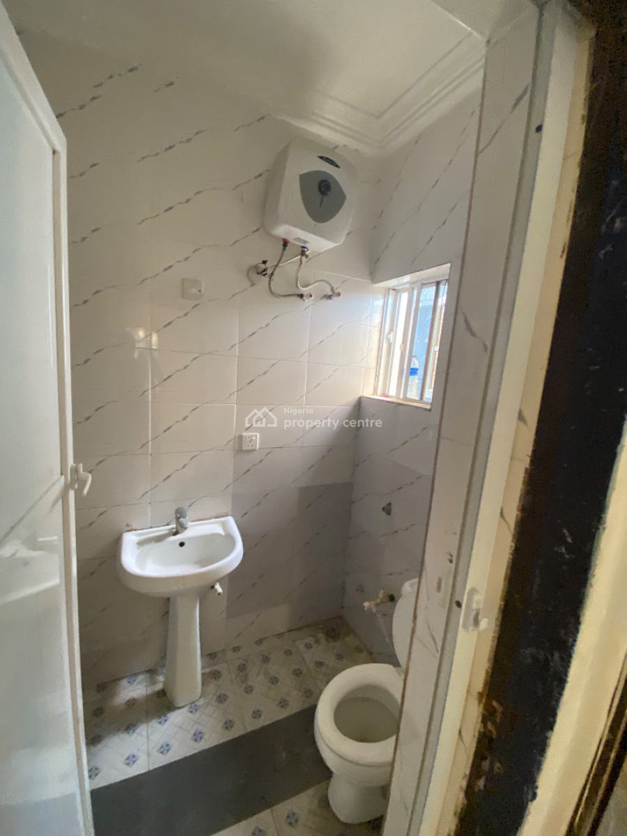 Well Maintained 2bedroom Flat, Abijo Gra, Sangotedo, Ajah, Lagos, Flat / Apartment for Rent