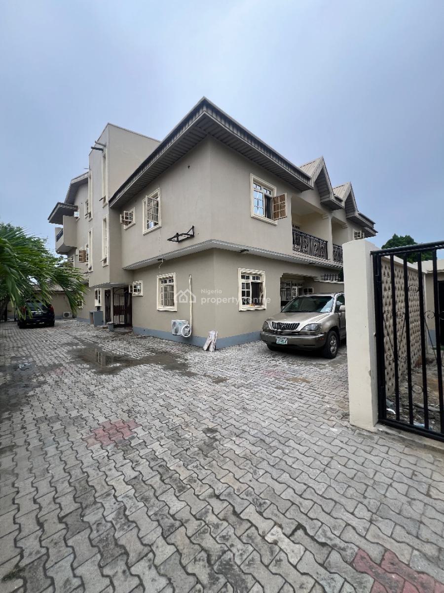3 Bedrooms Flat, Off Admiralty Way, Lekki Phase 1, Lekki, Lagos, Flat / Apartment for Rent