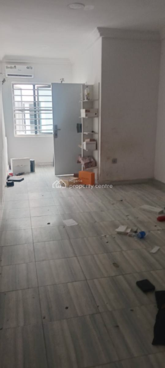 Now Available, Ikota, Lekki, Lagos, Flat / Apartment for Rent