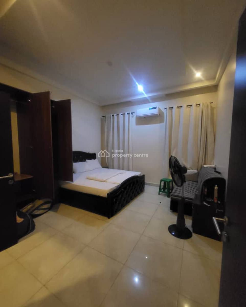 *stallion Serviced 2bedroom Flat with Central Generator, By American International School, Durumi, Abuja, Flat / Apartment for Rent