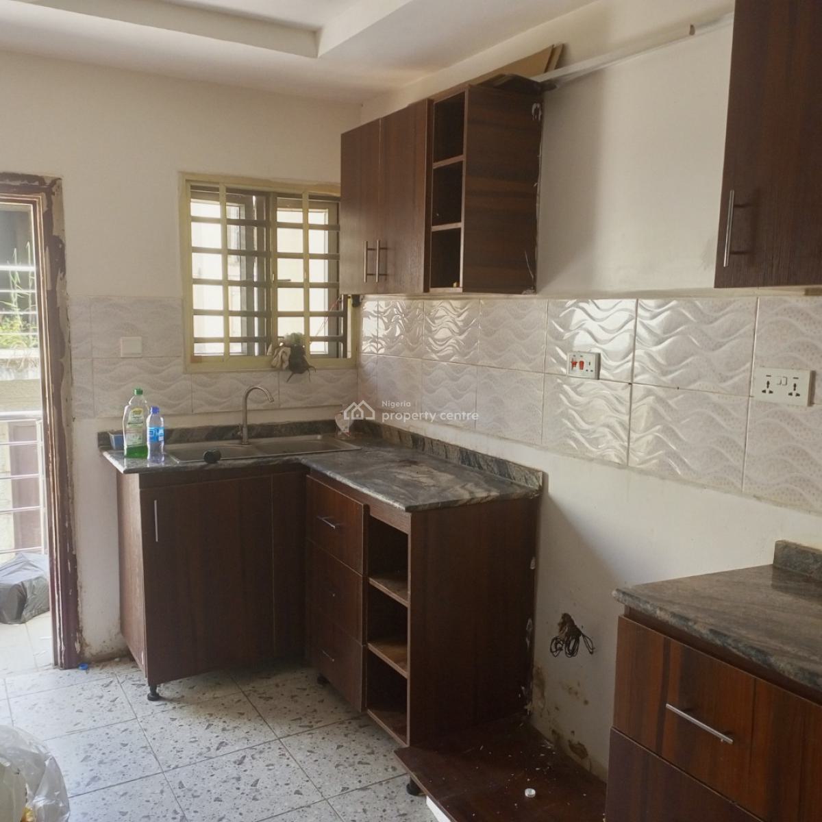 2 Bedroom Flat, Brains & Hammers City, Life Camp, Abuja, Flat / Apartment for Rent