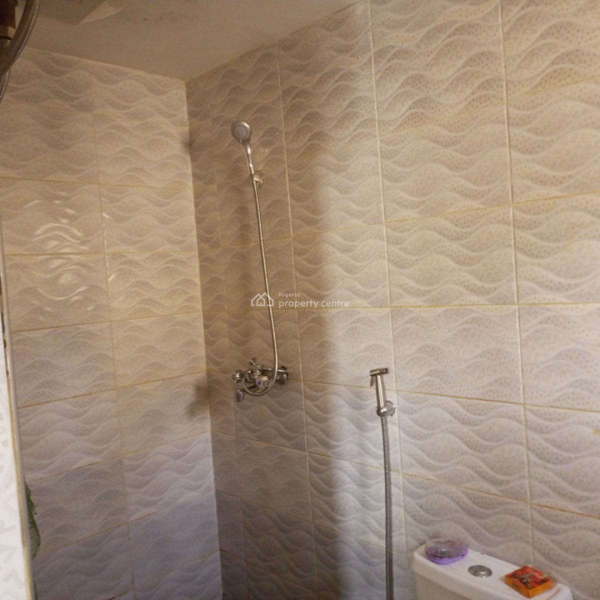 2 Bedroom Flat, Brains & Hammers City, Life Camp, Abuja, Flat / Apartment for Rent