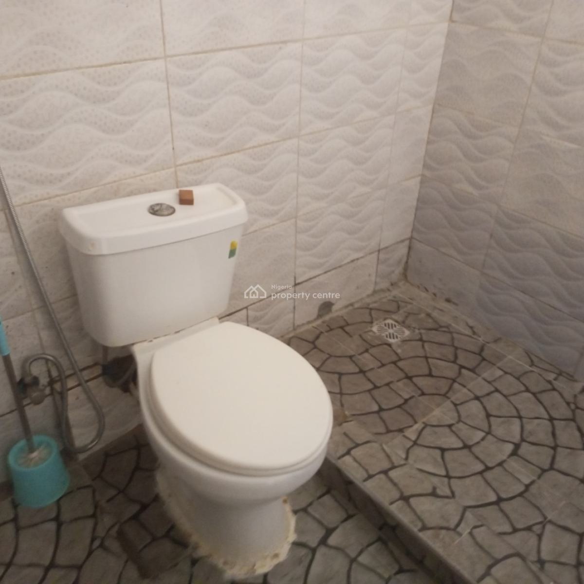 2 Bedroom Flat, Brains & Hammers City, Life Camp, Abuja, Flat / Apartment for Rent