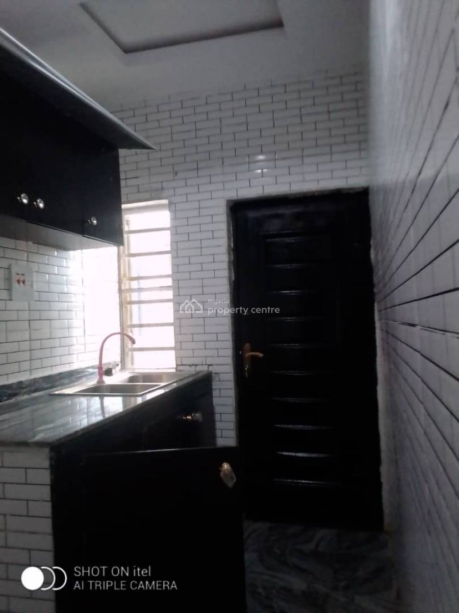 Modern 2 Bedroom Apartment, Marshy Hills Estate @ Akins, Ajah, Lagos, Flat / Apartment for Rent