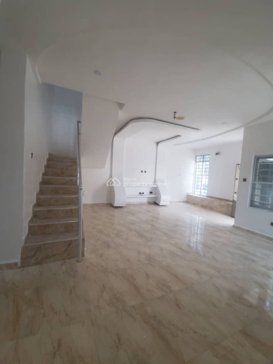 3 Bedroom Duplex, Mobile Road, Ilaje, Ajah, Lagos, Terraced Duplex for Rent