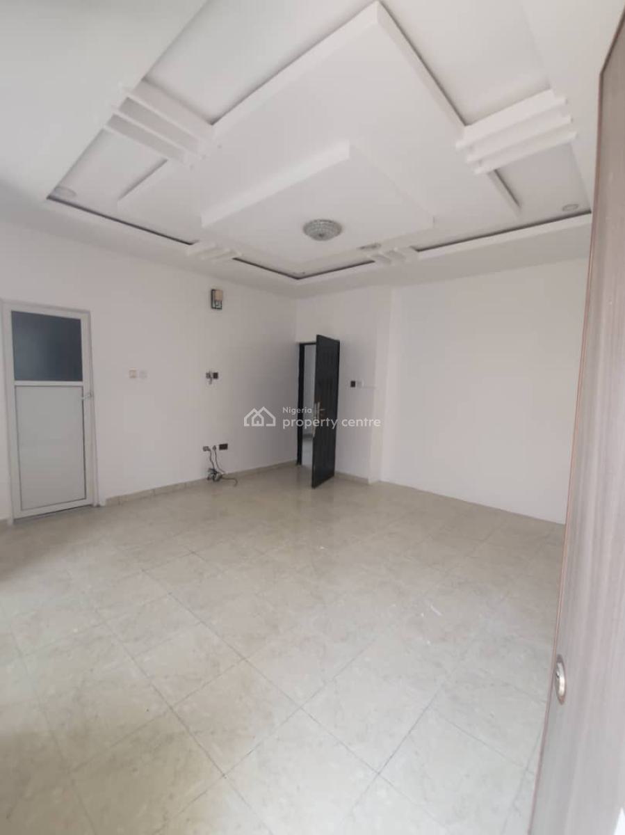 3 Bedroom Duplex, Mobile Road, Ilaje, Ajah, Lagos, Terraced Duplex for Rent