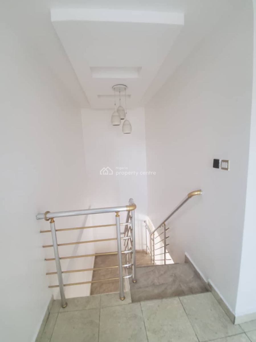 3 Bedroom Duplex, Mobile Road, Ilaje, Ajah, Lagos, Terraced Duplex for Rent