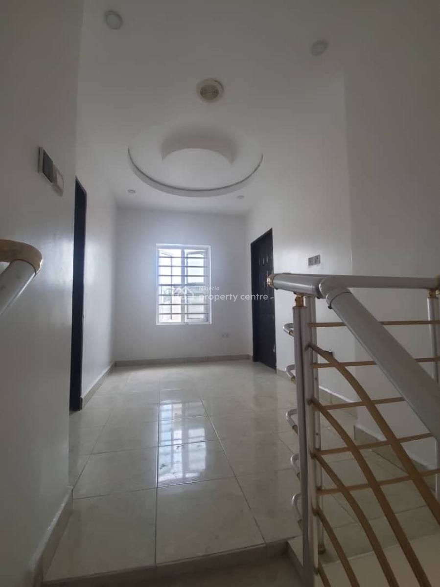 3 Bedroom Duplex, Mobile Road, Ilaje, Ajah, Lagos, Terraced Duplex for Rent