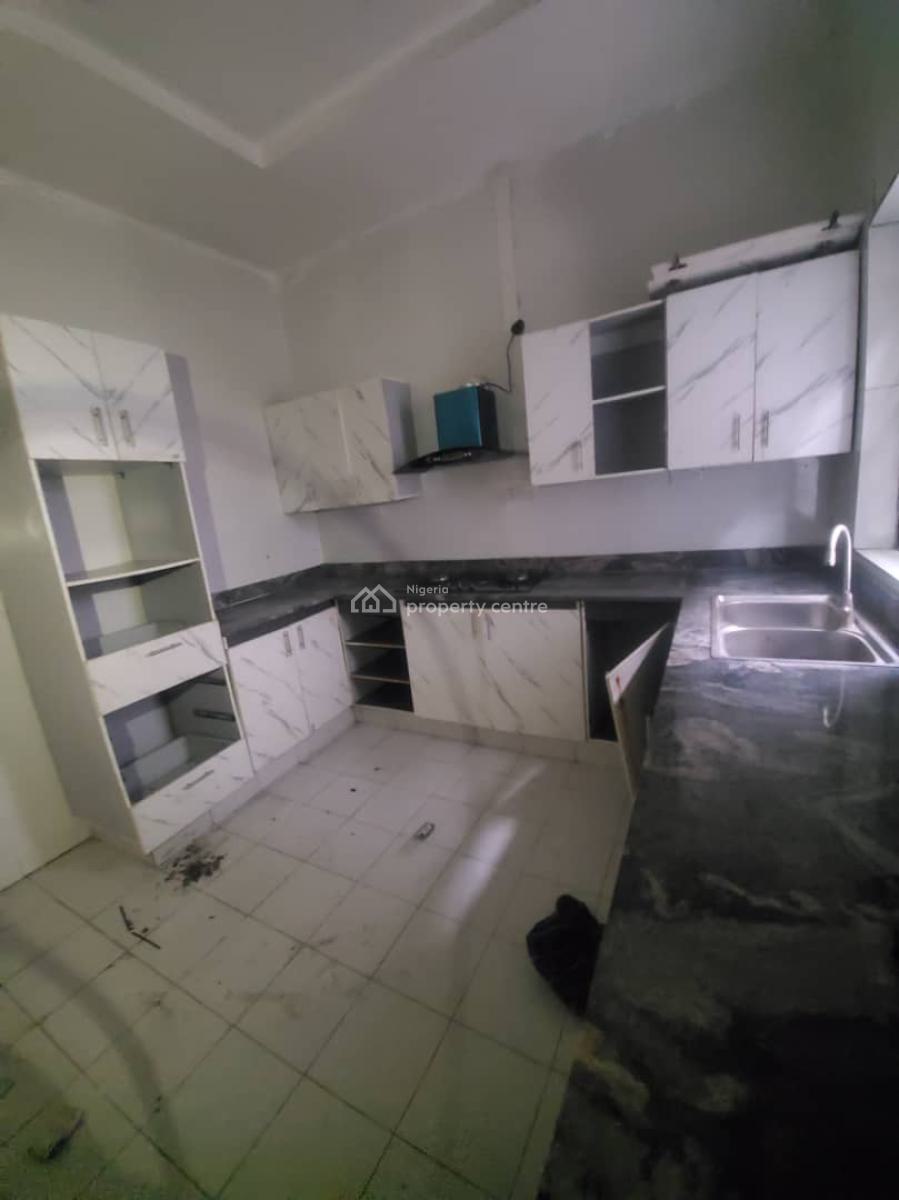 3 Bedroom Duplex, Mobile Road, Ilaje, Ajah, Lagos, Terraced Duplex for Rent