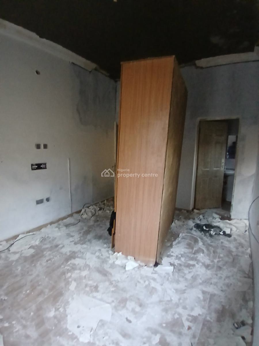 Rooms in a Shared Apartment, Gated and Secured Estate, Badore Road, Ajah, Lagos, Flat / Apartment for Rent