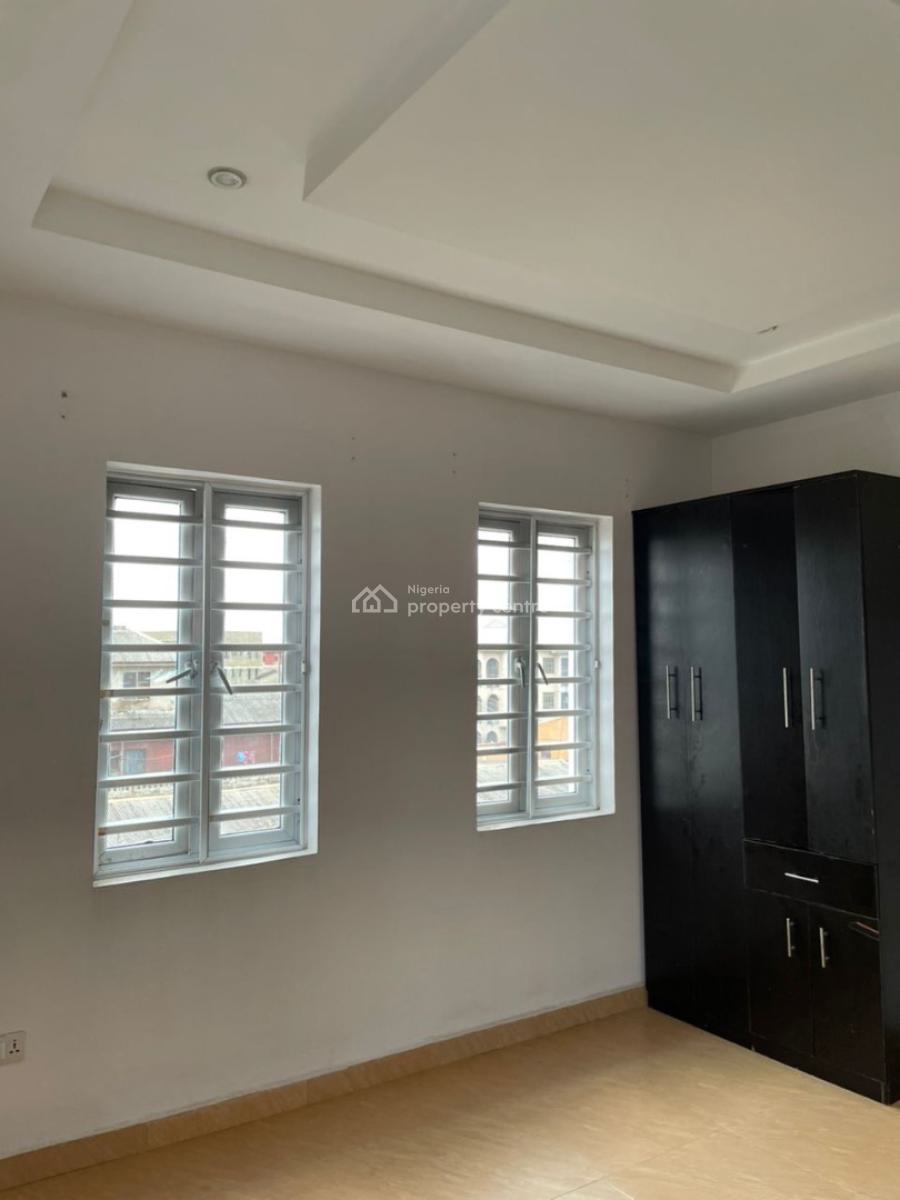 Modern 2 Bedroom Flat, Ori-oke, Ogudu, Lagos, Flat / Apartment for Rent